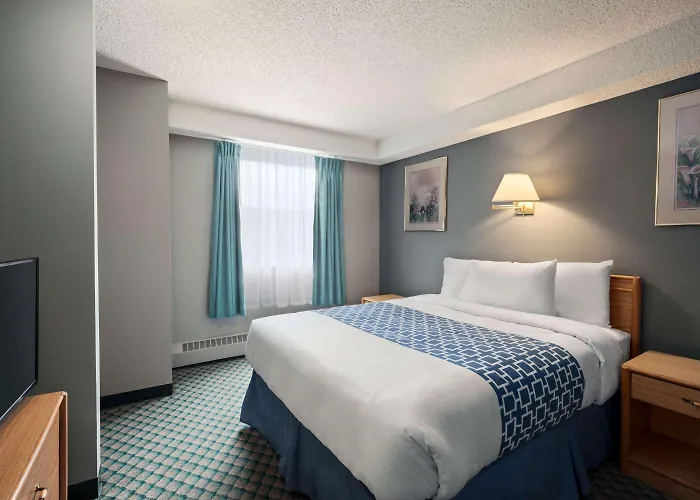 Travelodge By Wyndham Edmonton Airport