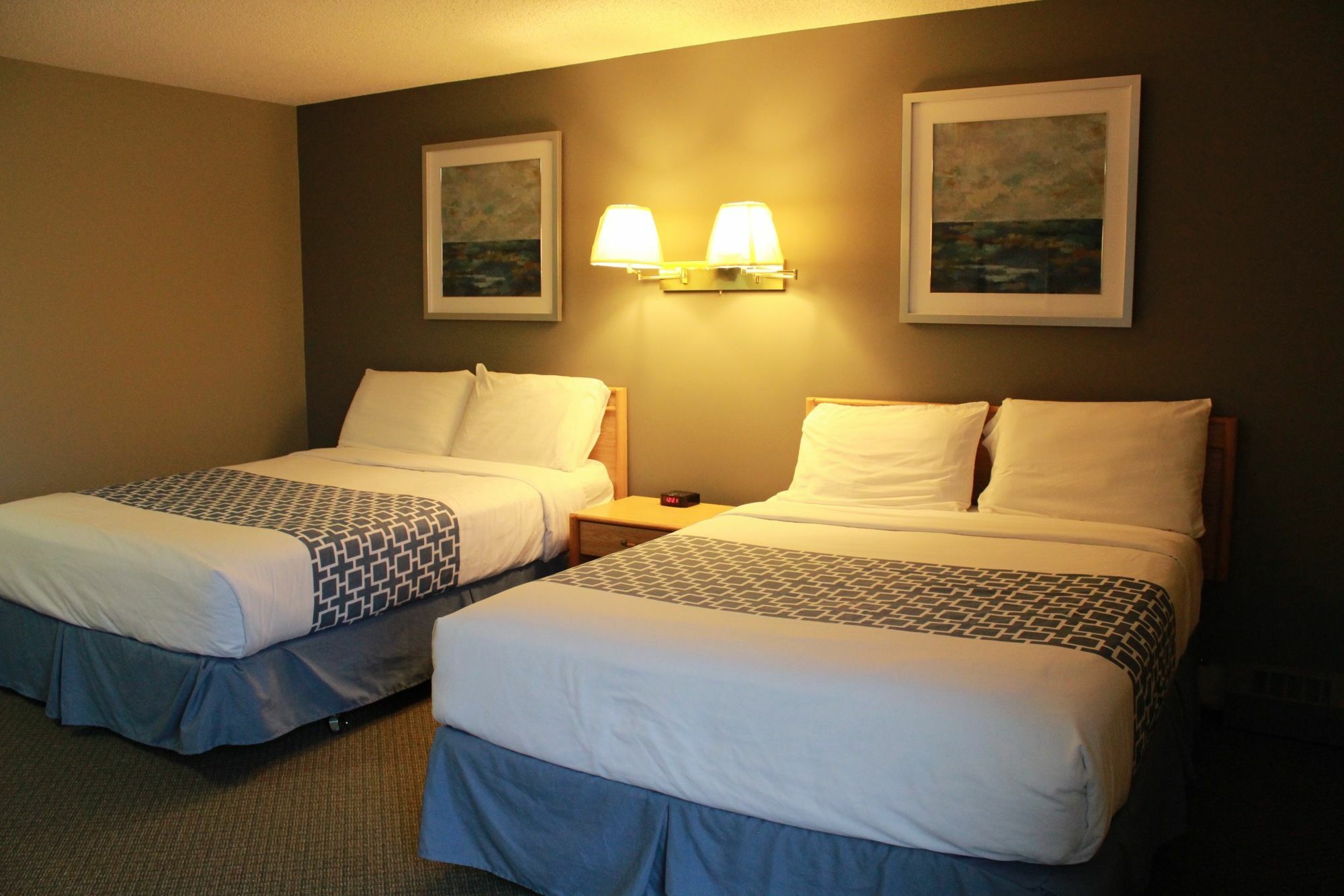 Travelodge By Wyndham Edmonton Airport Hotel Leduc