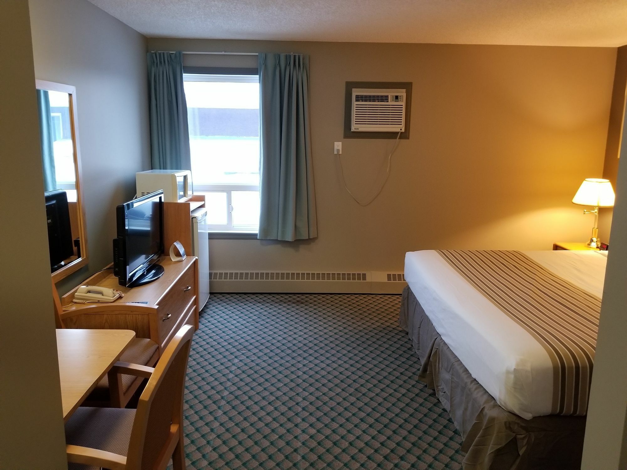 Travelodge By Wyndham Edmonton Airport 2* Leduc